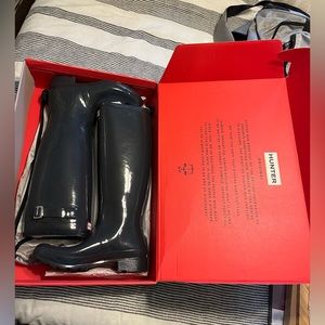 Hunter rain boots - NEVER WORN!!!